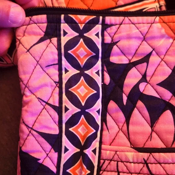 Vera Bradley Pink Loves Me Cross Body Hipster Bag W/ Matching Clutch Wallet - Picture 5 of 16